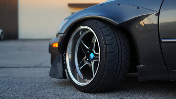 01-05 Lexus IS300 Wide Body Kit (Gen1 SXE10)