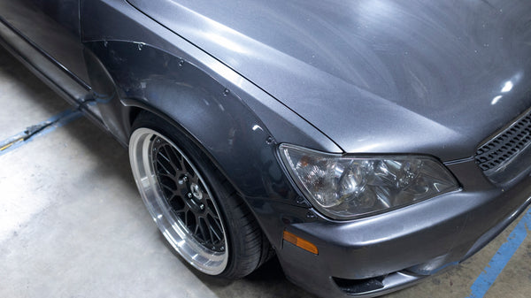 01-05 Lexus IS300 Wide Body Kit (Gen1 SXE10)