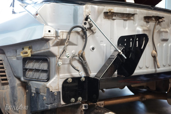 Swan Neck Chassis Mount Kit for Nissan 350Z